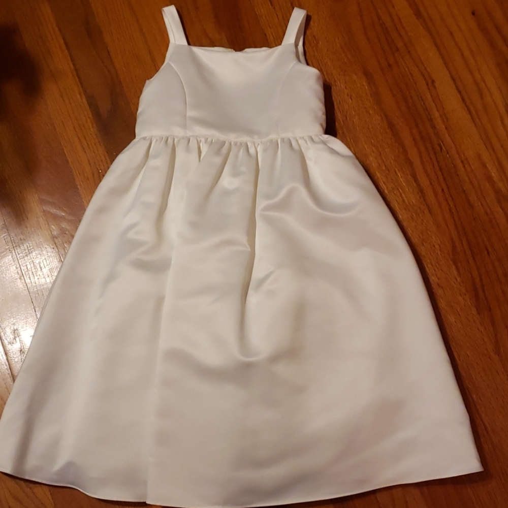 Ivory slvless flower girl dress